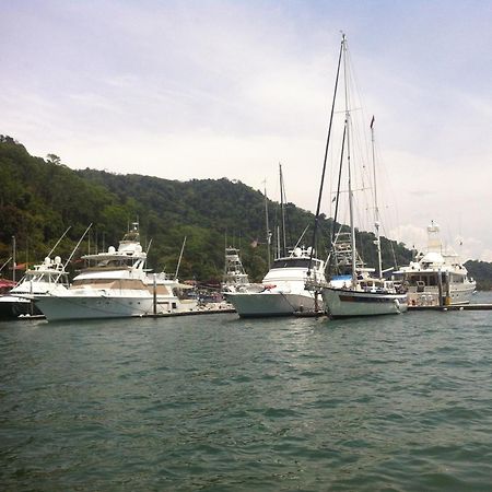 Fish Hook Marina Hotel Golfito Buitenkant foto