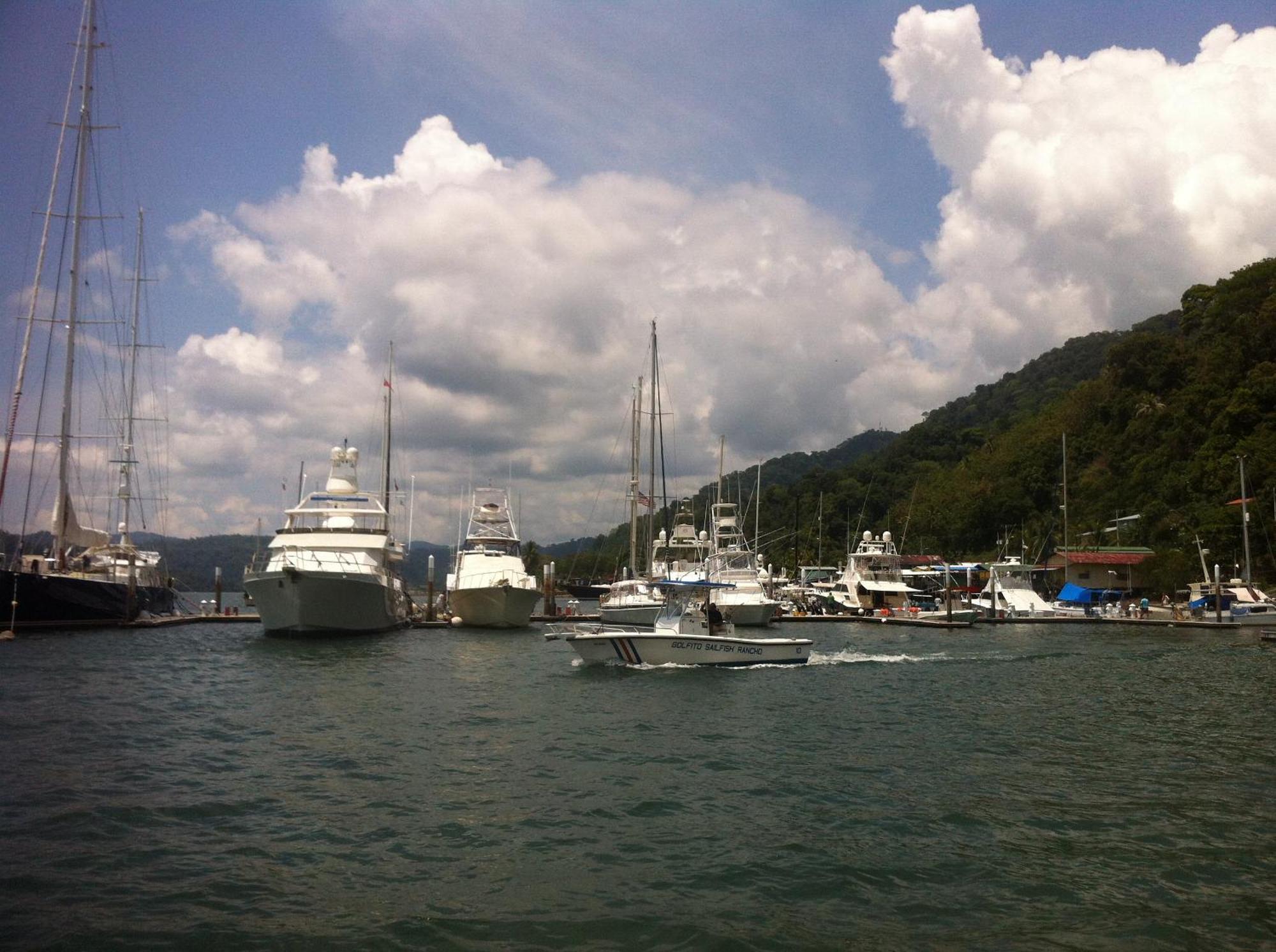 Fish Hook Marina Hotel Golfito Buitenkant foto