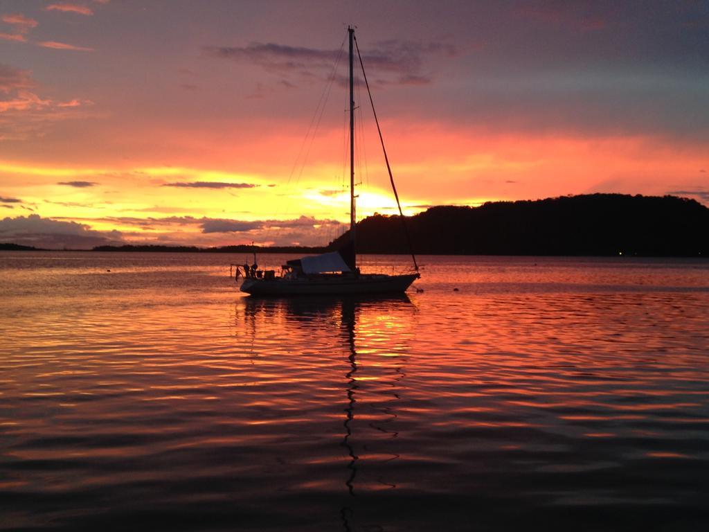 Fish Hook Marina Hotel Golfito Buitenkant foto