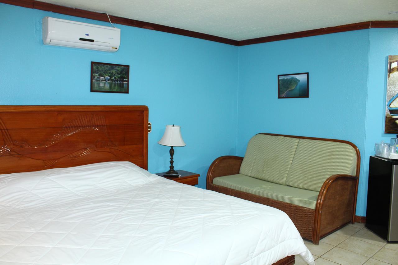 Fish Hook Marina Hotel Golfito Buitenkant foto